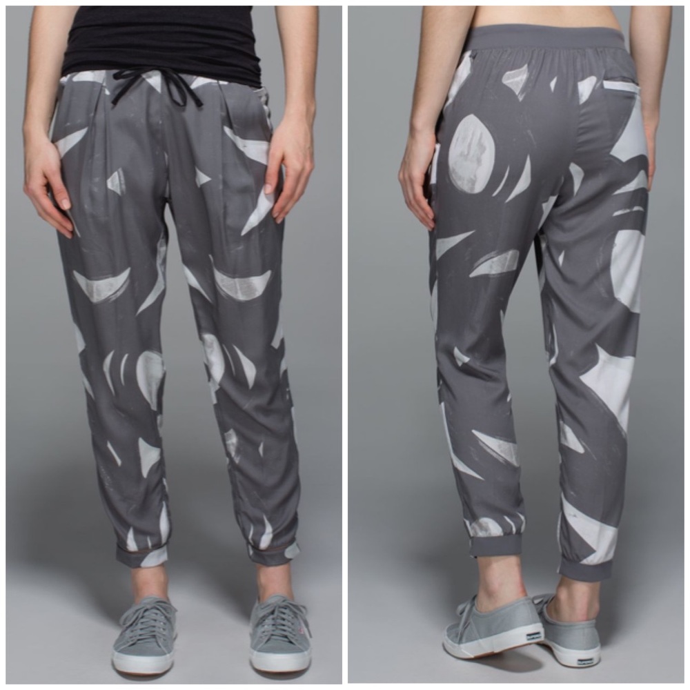NWT Lululemon grey patterned city jogger 4